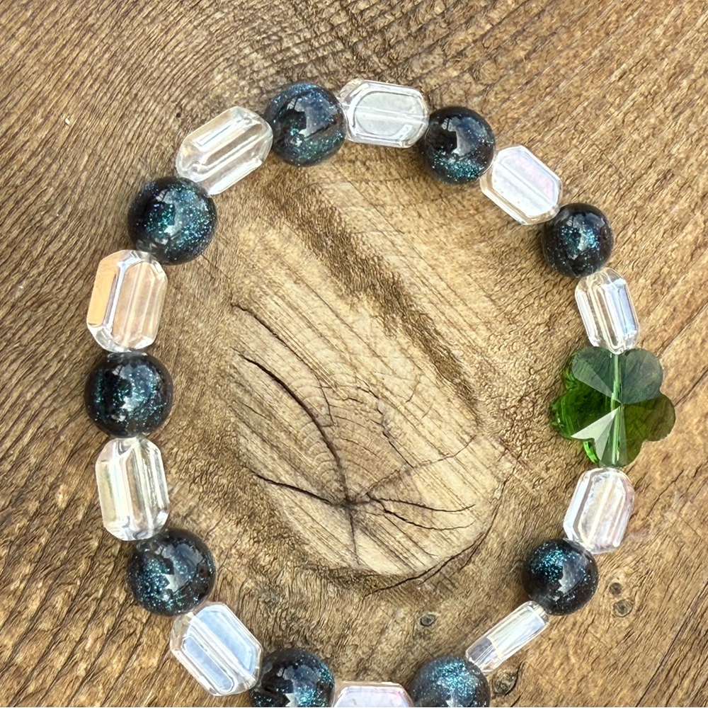 Beaded Bracelet with Green cloverleaf focal and Clear Elbaite Beads